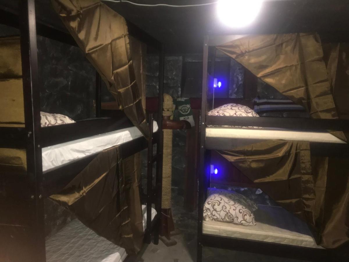 Ararat-Podol Hostel Kijów Zewnętrze zdjęcie